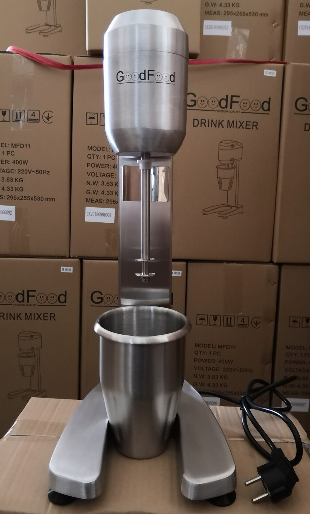 Міксер для молочних коктейлів Goodfood MFD11 - алюмінієві корпус і стакан з нержавіючої сталі
