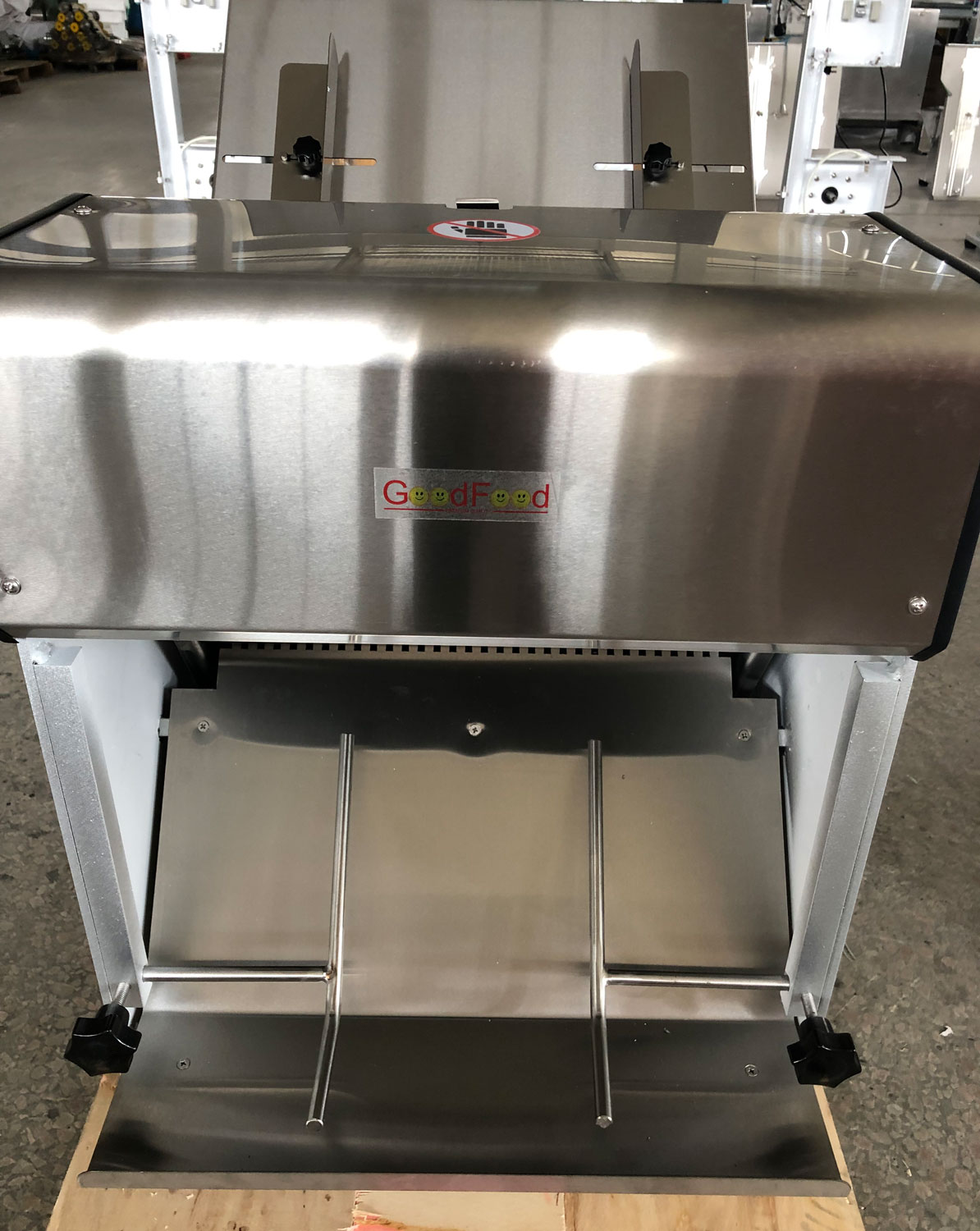 Хліборізка GoodFood BS12T31