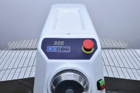 Тестораскатка напольная HURAKAN HKN-DRF520